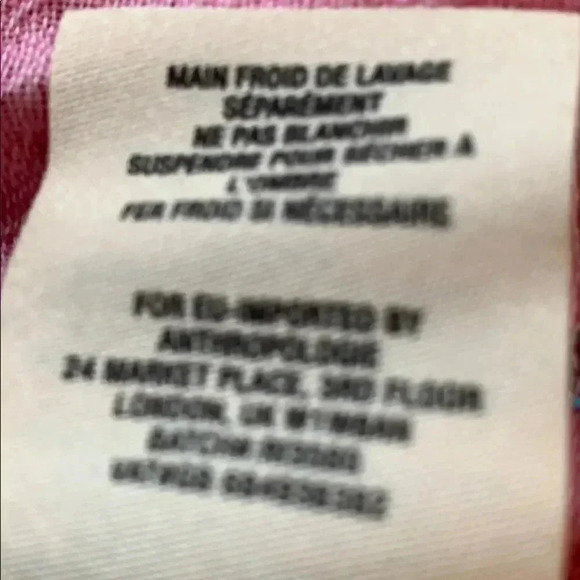 Anthropologie brand holding horses. - Picture 6 of 6